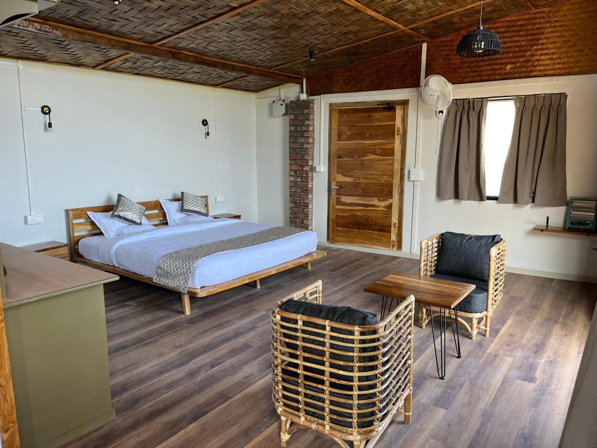 Cave Hill By Ferns Hotel Āīzawl Kültér fotó